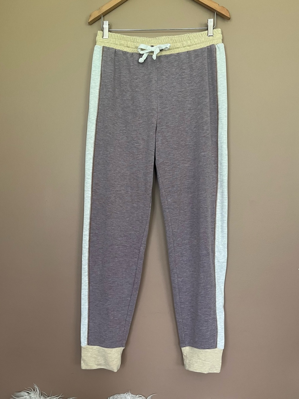 {Mystree} Colorblock Jogger Sweatpants - Womens Medium